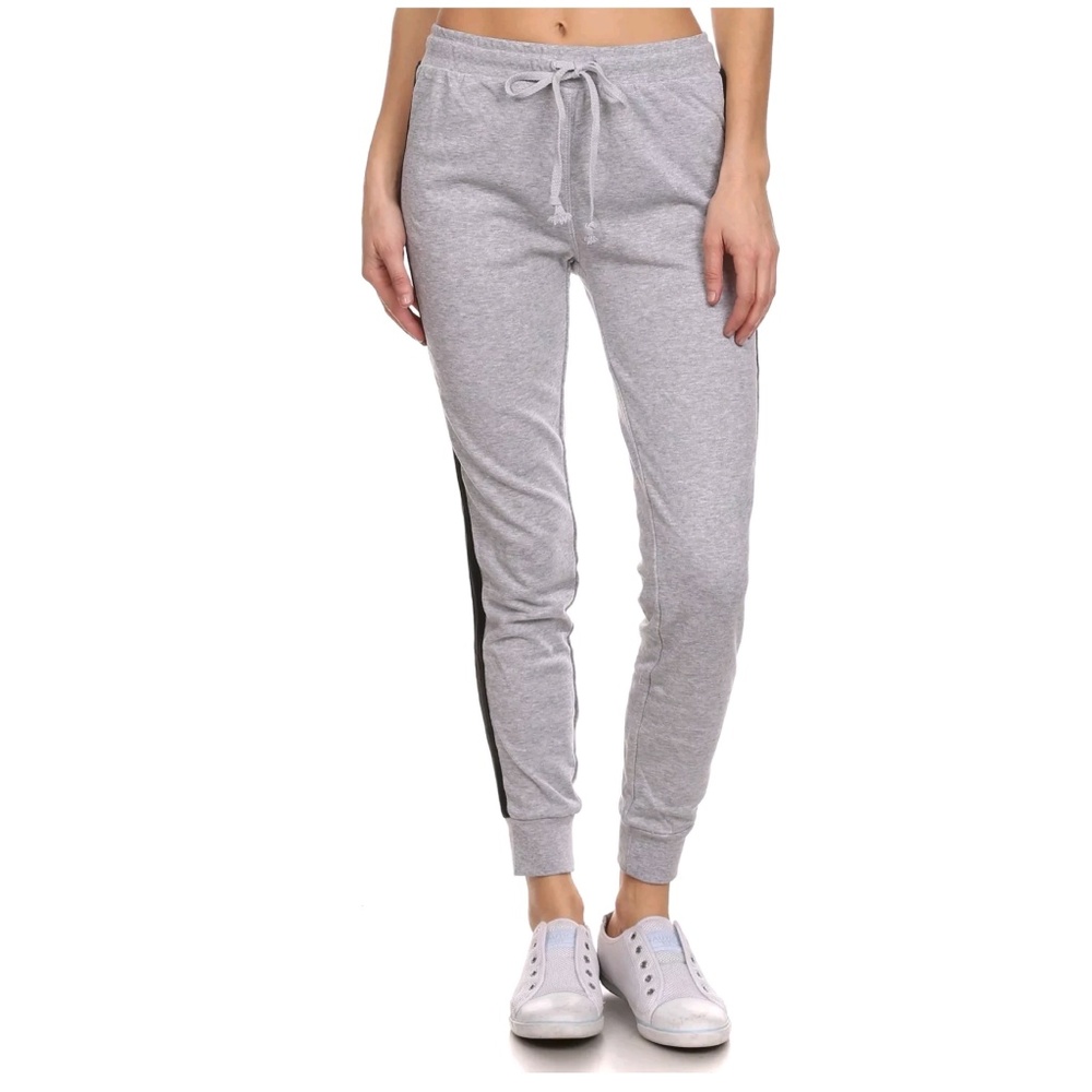 NWT JOGGER WOMEN'S PANTS WITH DRAWSTRING AND STRIP